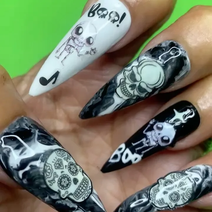 Rhinestone Skull Nails Nail Design Rhinestone Skull Nails nail design idea