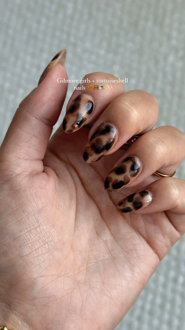 Tortoise Texture Fall Nail Design Tortoise Texture Fall nail design idea