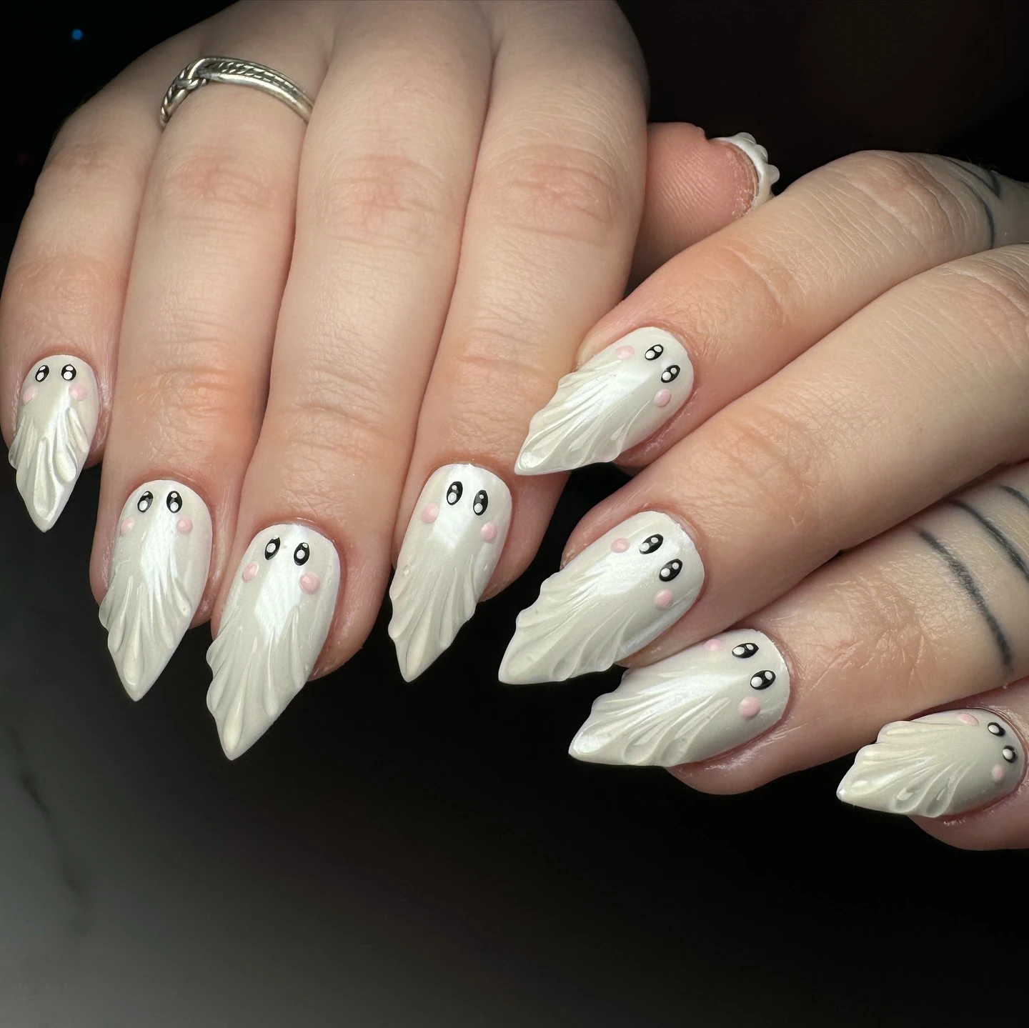 Cute Blushing Ghost Nails