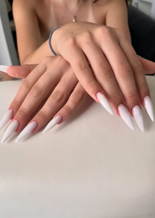 ae_poshnails.and.makeup (white nails).jpg